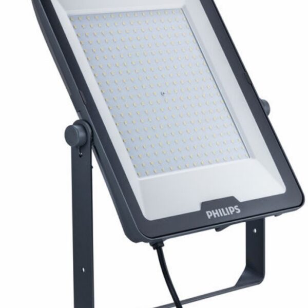 Reflector LED 200W Philips BVP151 SmartBright G2 con protección IP65 y 24,000 lúmenes para exteriores