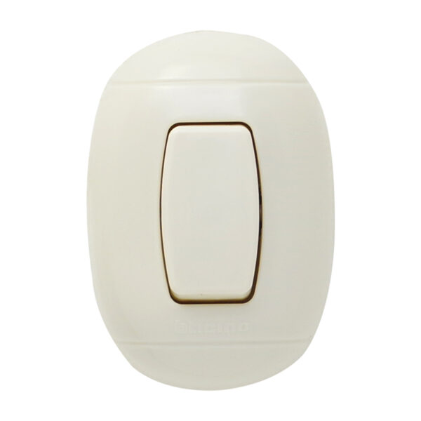 Interruptor adosable simple Bticino Oval P52 marfil 10A 250V montado sobre pared